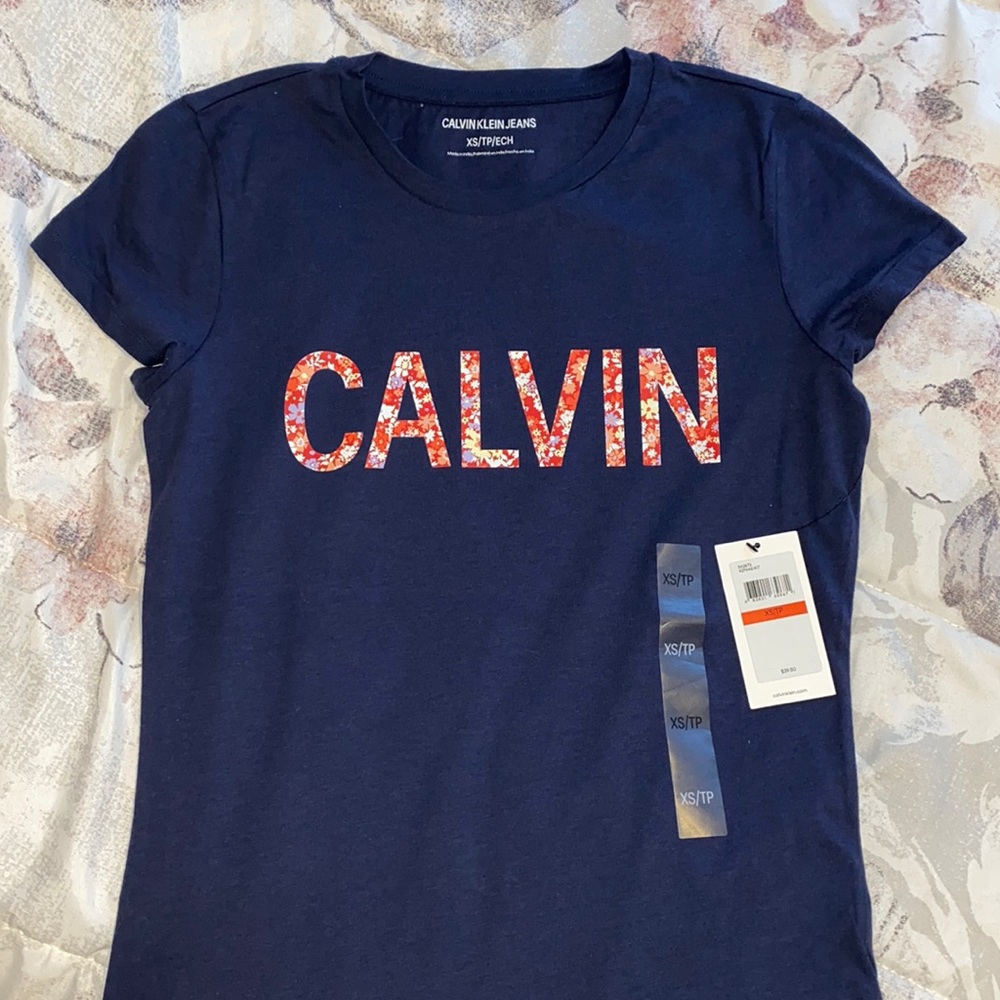 NWT Calvin Klein Tee